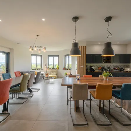 Villa Coeur De Vignes By L'Ecrin De La Cite, A 200 M De La Cite De Carcassonne *